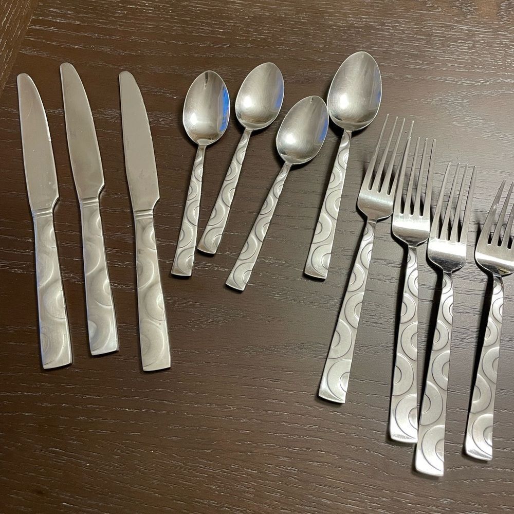 Pfaltzgraff 18/10 Garland Frost Extra Flatware Pieces
